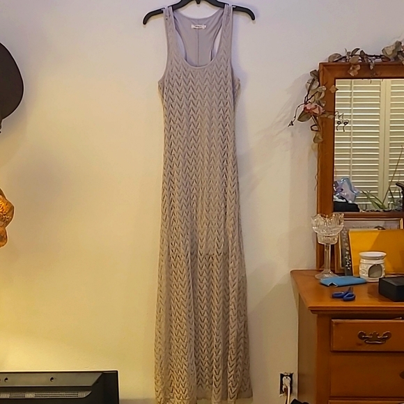the Clothing Co., L, Gray and Gold dress. - Picture 1 of 3